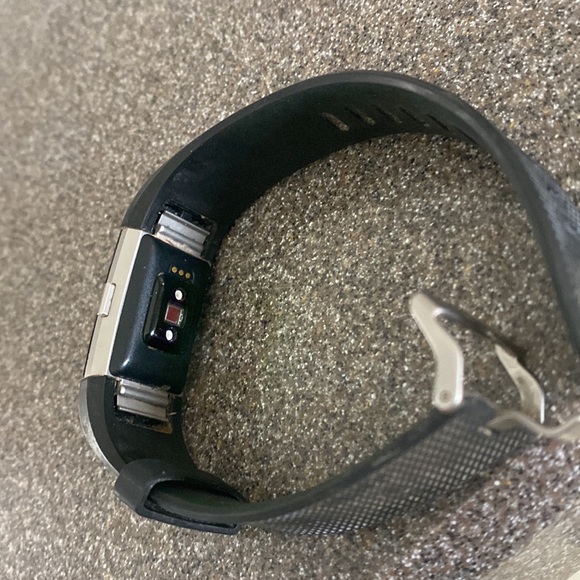 Fitbit - Picture 3 of 4